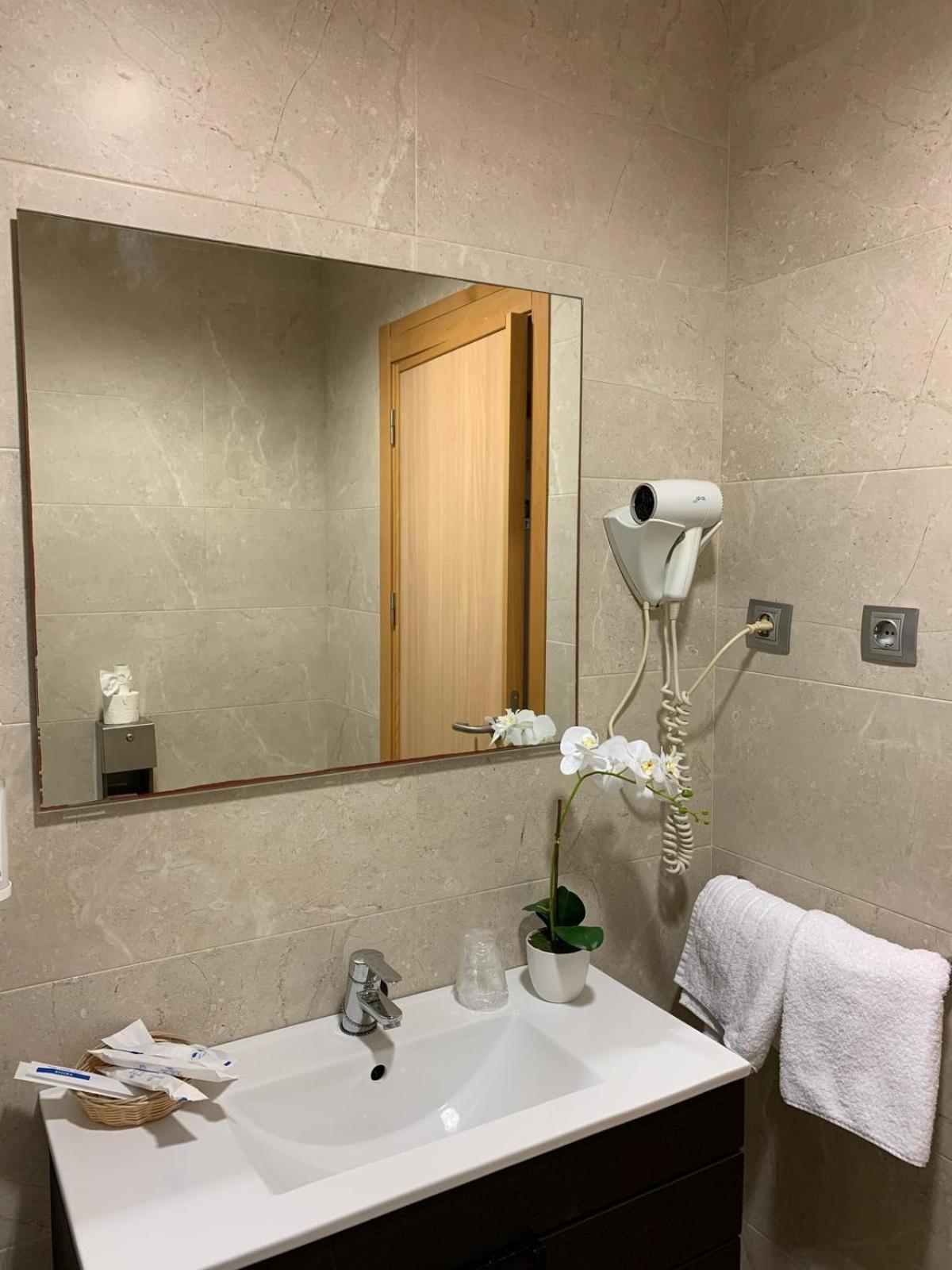 לה רודה Hotel El Sueno De Jemik מראה חיצוני תמונה